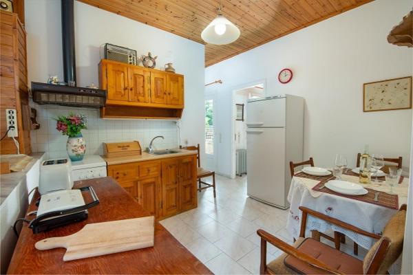 LongósAlekos Houseアパートメント エクステリア 写真